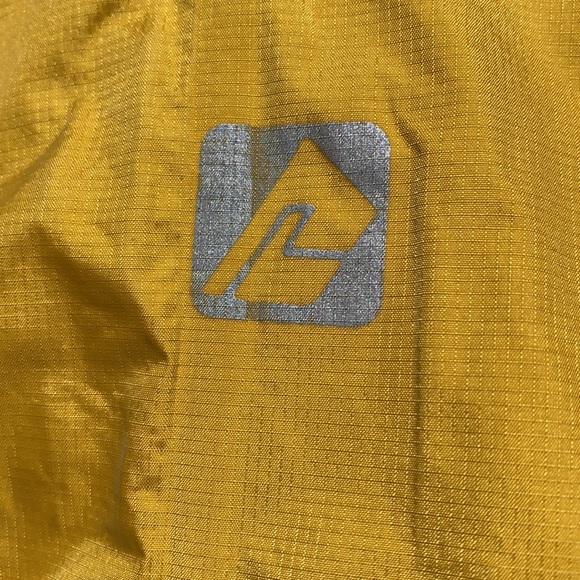 RED LEDGE Yellow Lightweight Rain Jacket - Picture 4 of 11